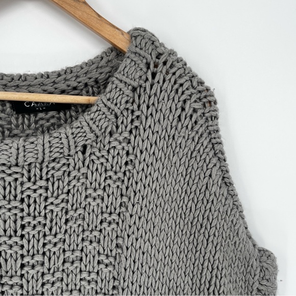 CAARA Oliver Chunky Knit Sleeveless Sweater Gray - Size L - Picture 4 of 11